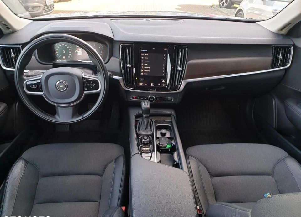 Volvo V90 Cross Country cena 139900 przebieg: 133555, rok produkcji 2020 z Kraków małe 211
